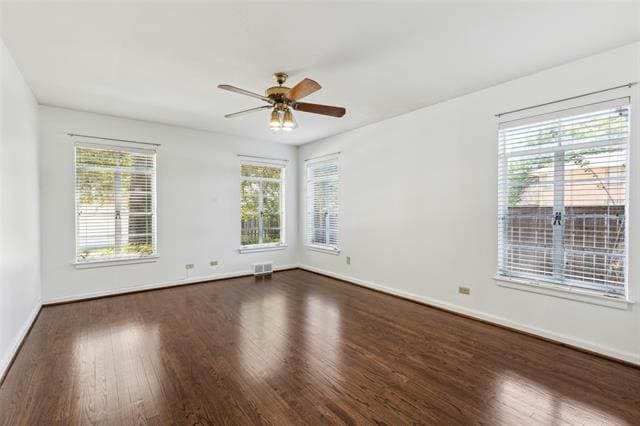 Building Photo - 4421 University Blvd