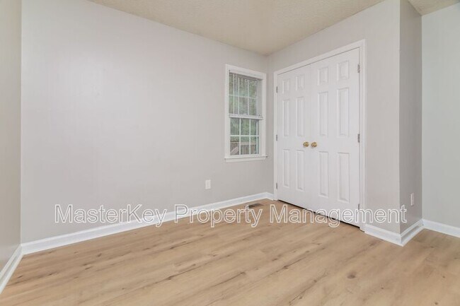 Building Photo - 1021 Amber Acres Ln