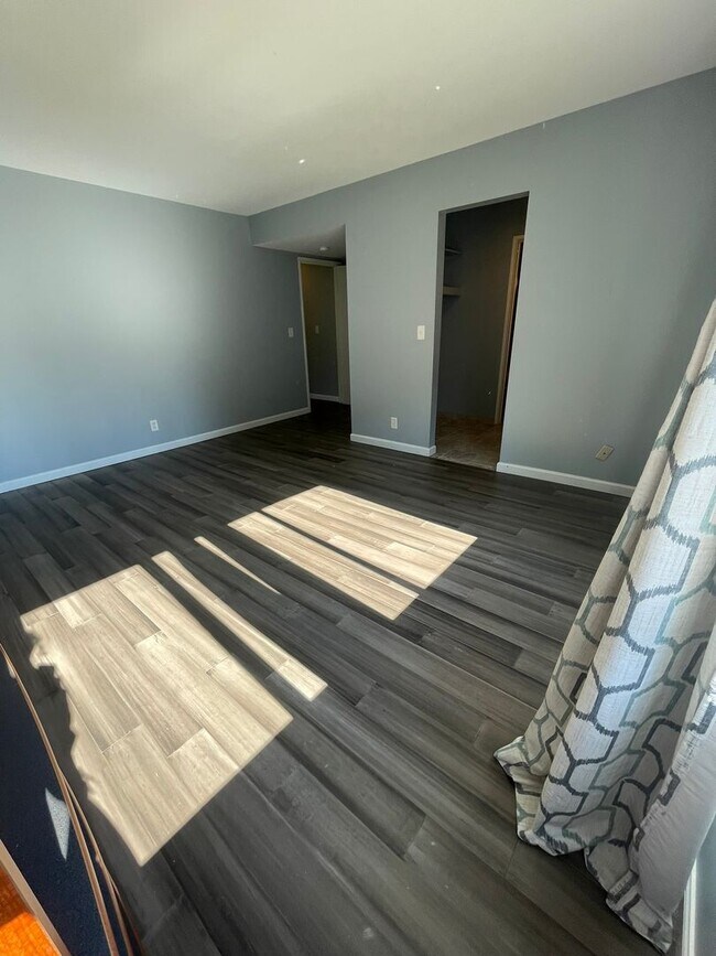 Building Photo - West Ann Arbor Condo: 2 Bed, 2 Bath with Indoor Pool & Patio