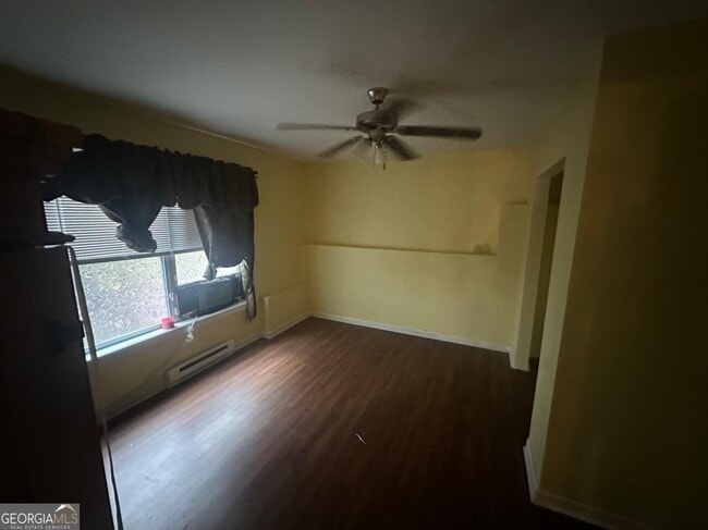 Building Photo - 61 Longwood Ct