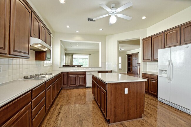 Building Photo - 125 Fox Home Ln