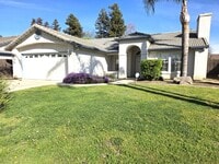 Building Photo - Immaculate 3 Bedroom 2 Bath Home