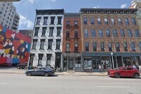 Building Photo - 1121 Walnut St
