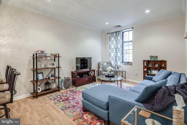 Building Photo - 1601 Spring Garden St