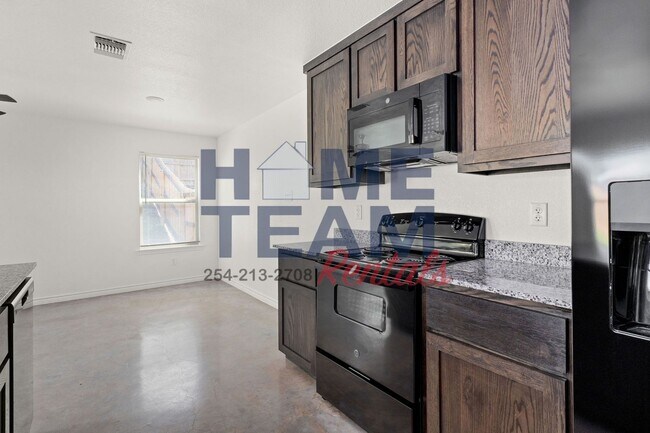 Building Photo - 305 Agua Chiquita Ct