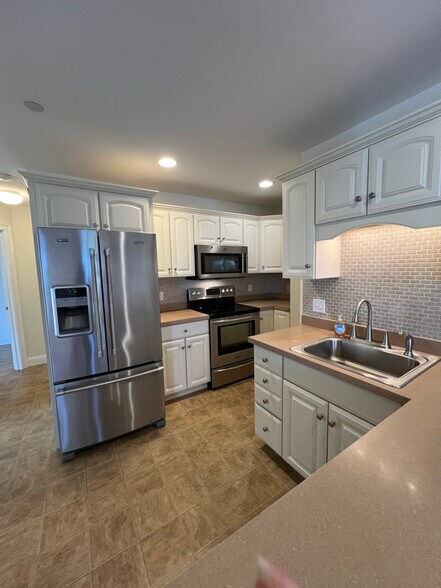 Building Photo - 345 Saco St