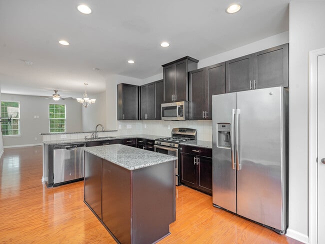 Building Photo - 13844 Winmau Ln
