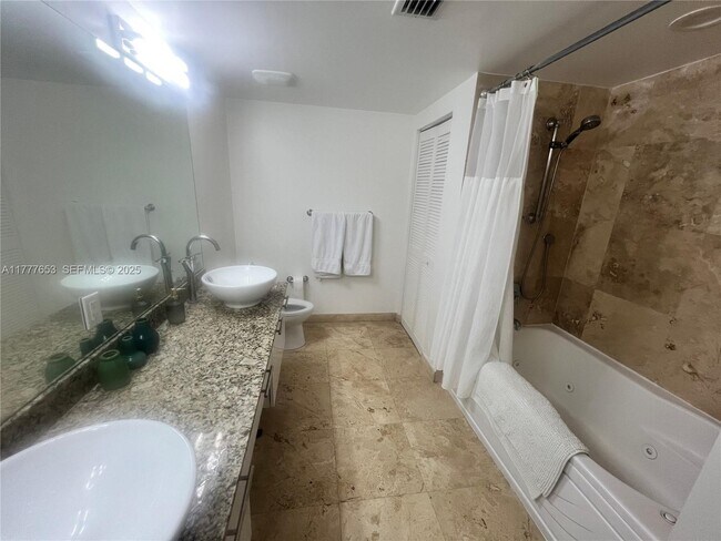 Building Photo - 41 SE 5th St