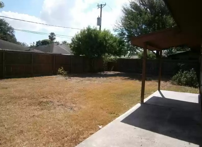 Building Photo - 3626 San Blas Dr