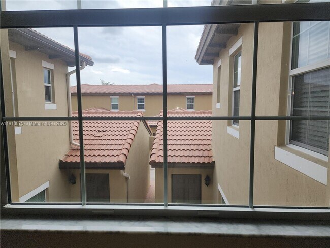 Building Photo - 14722 SW 12th St