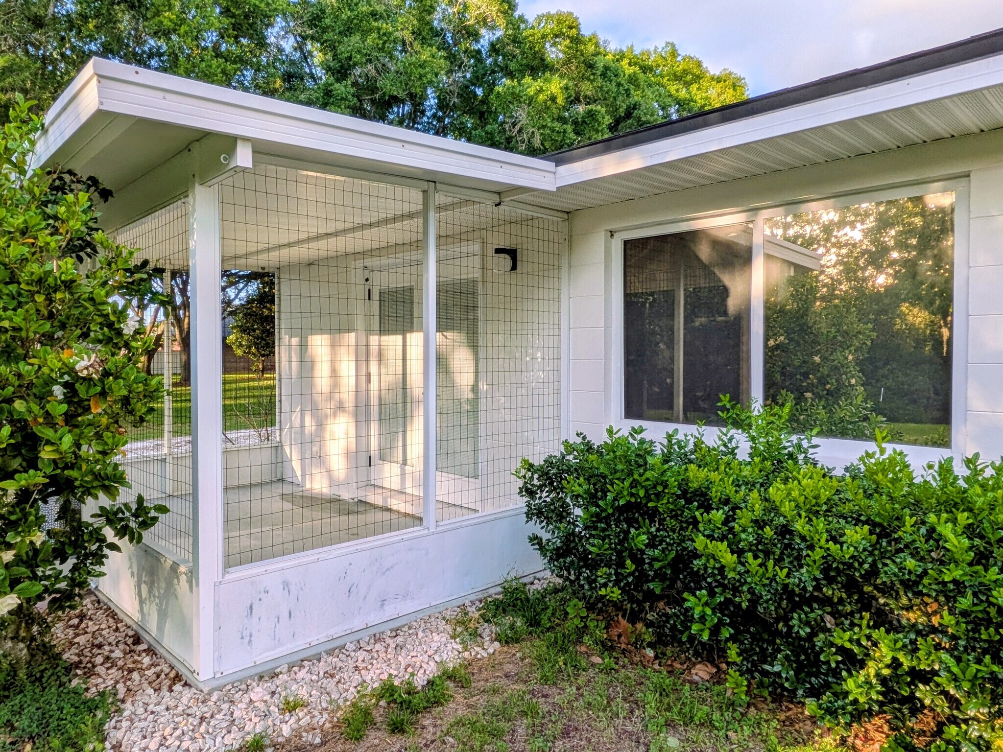 Building Photo - 5740 Floy Dr