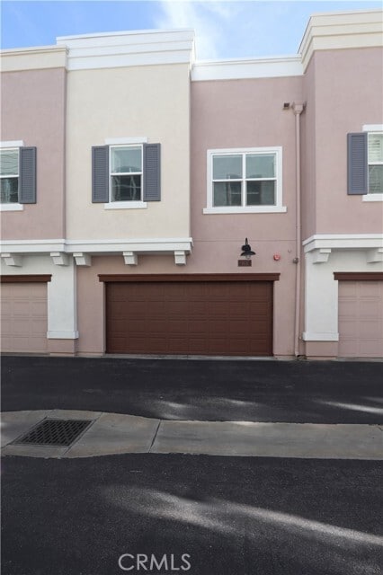 Building Photo - 163 E Commercial St