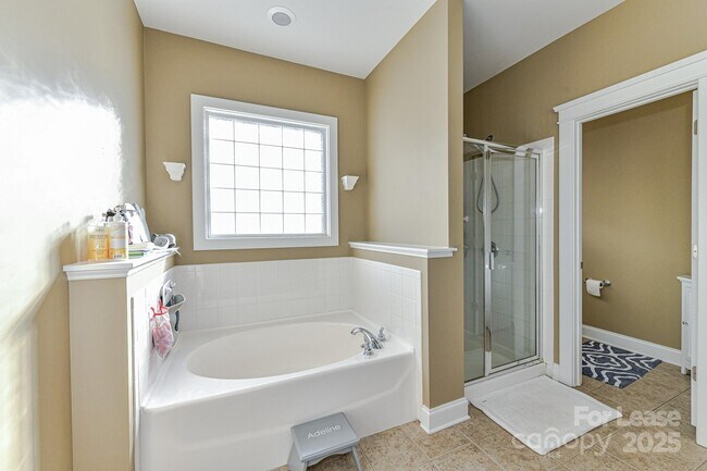 Building Photo - 16727 Spruell St