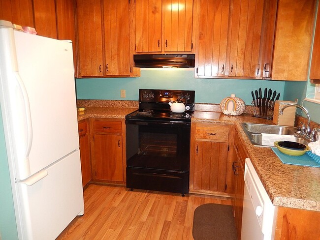 Building Photo - 4032 Elder Ln