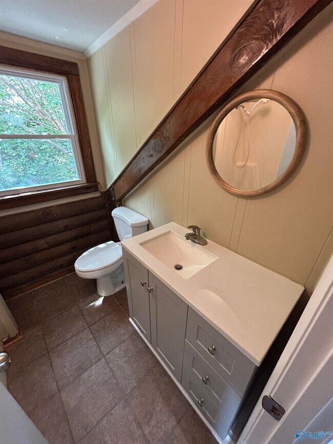 Building Photo - 4706 Whitehall Dr NW