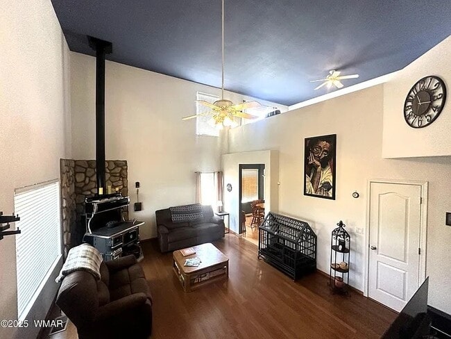 Building Photo - 1086 Crosby St