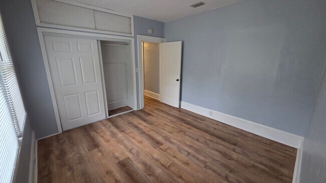 Building Photo - Affordable 3 Bed in Jacksonville. Bonus Room. Fenced in yard. Garage + Modern Bathroom