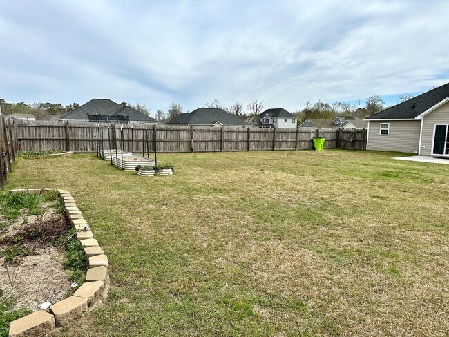 Building Photo - 144 Prelude Dr