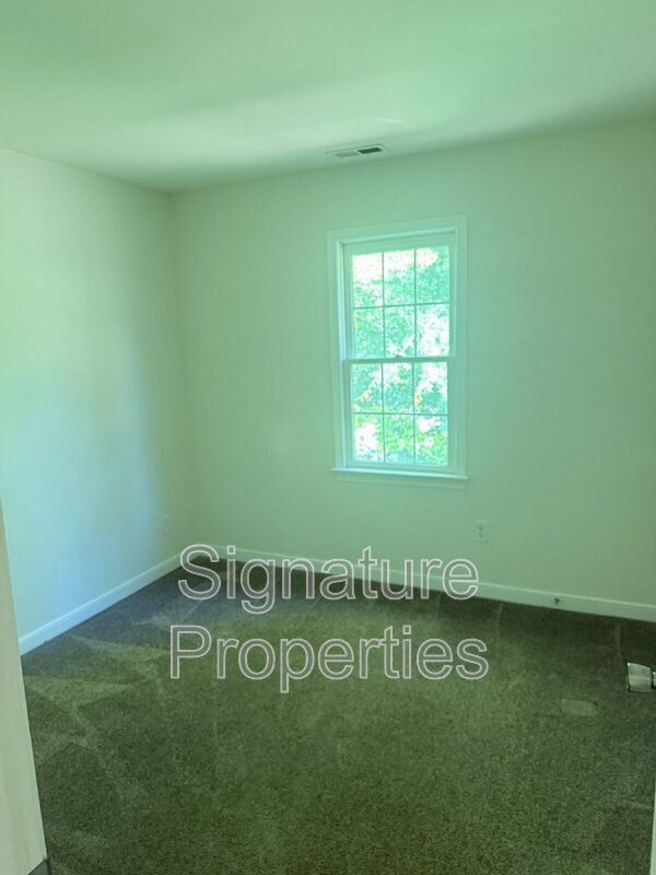Building Photo - 12521 Hillgate Ln