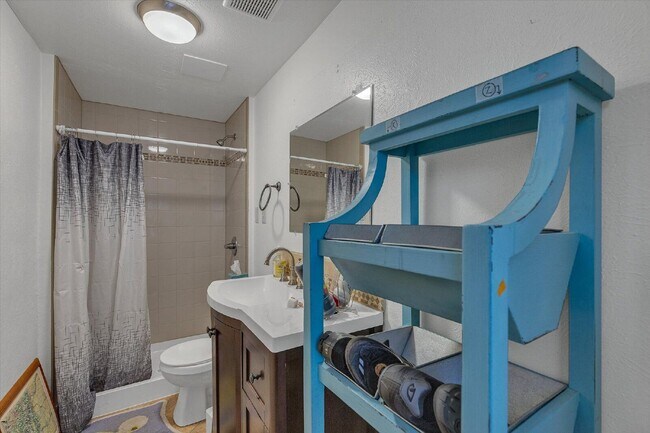 Building Photo - 2231 Wynkoop Dr
