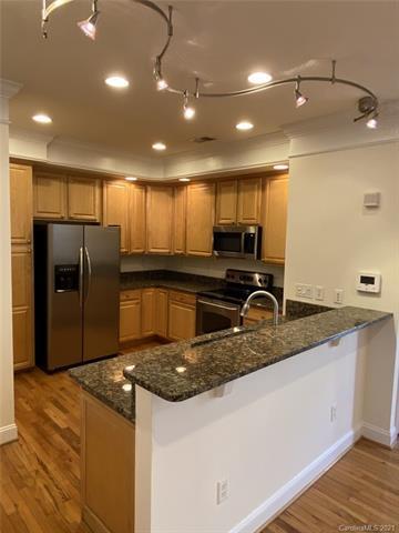 Building Photo - 2335 Madeline Meadow Dr