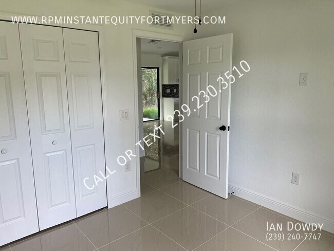 Building Photo - 2601 E 18th St