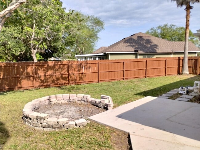 Building Photo - 3276 Fox Squirrel Dr