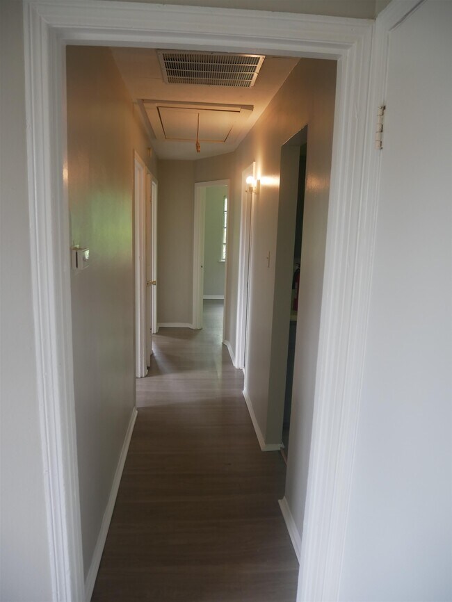 Building Photo - 5057 Gill Rd