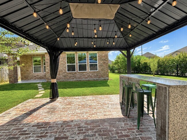 Building Photo - 15230 Stuart Bat Cave Ln