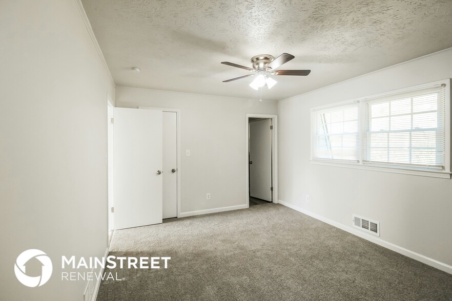 Building Photo - 1740 Amberbrook Ct SW