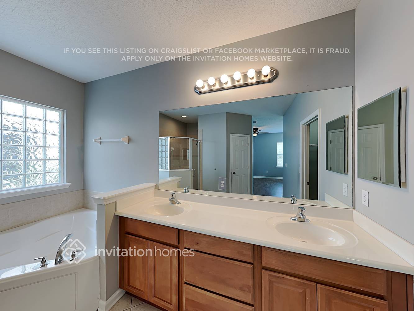 Building Photo - 14809 Falling Waters Dr