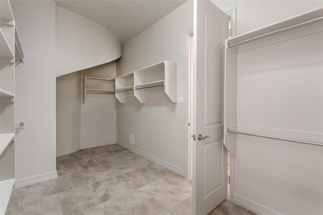 Building Photo - 2006 Pear Tree Dr