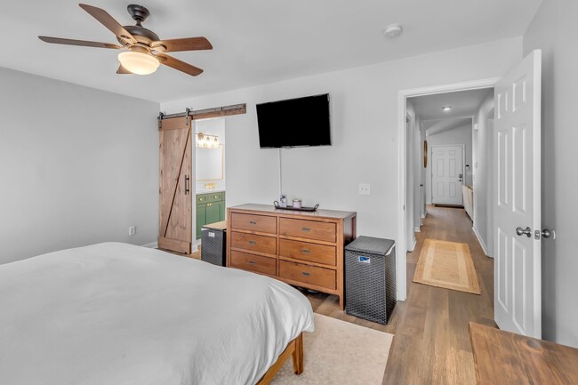 Building Photo - 2301 18th Avenue N