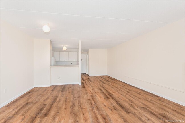 Building Photo - 1155 Warburton Ave