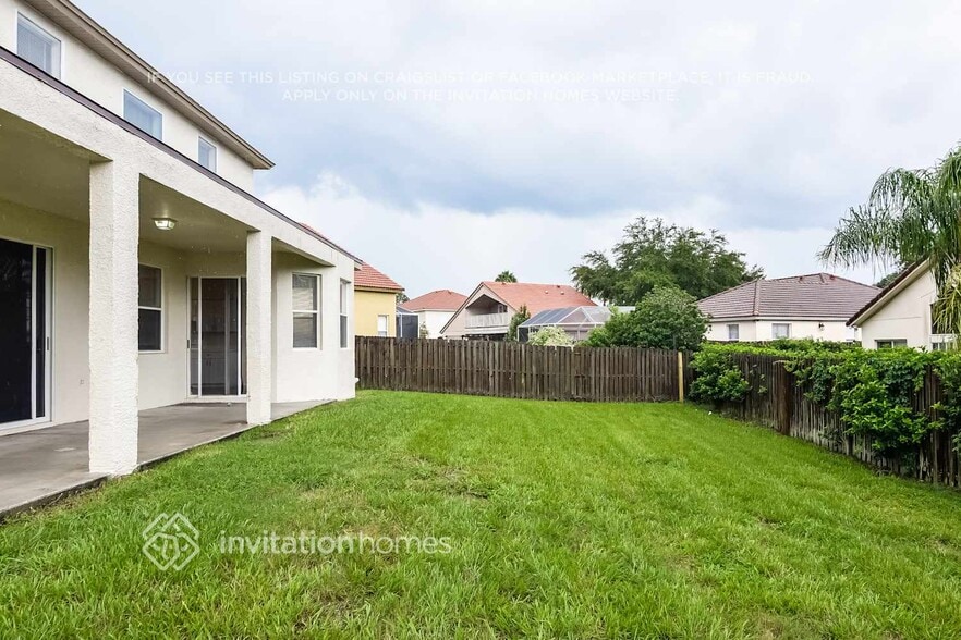 Building Photo - 1205 Lausberg Pl