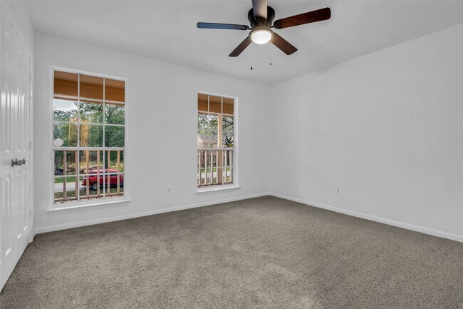 Building Photo - 701 Ravensworth Dr