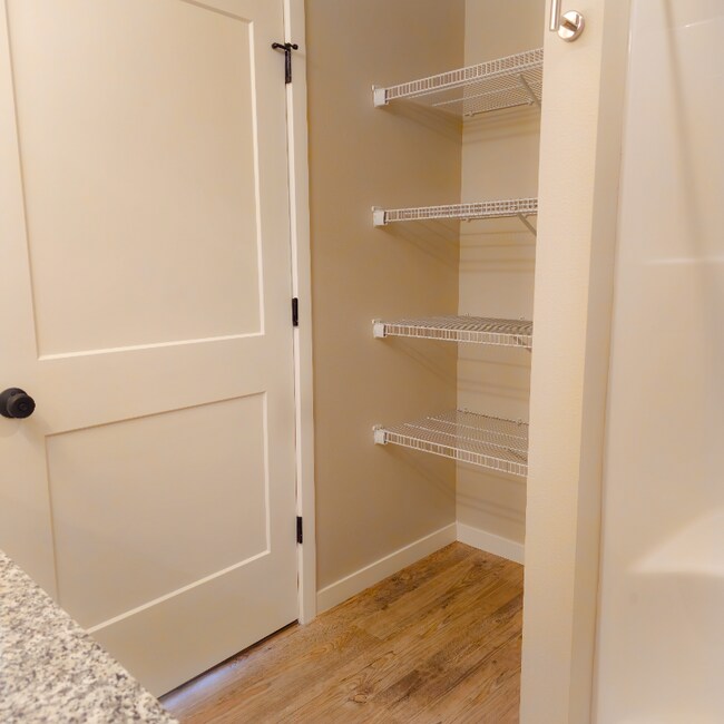 Building Photo - 7036 Crosvik Ct