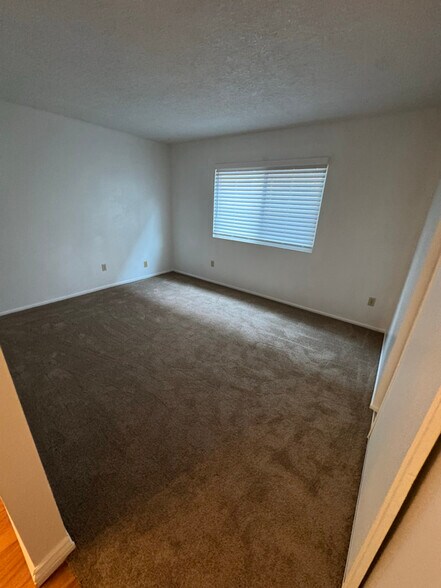Building Photo - 8777 Lomita Dr