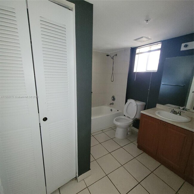 Building Photo - 17612 NW 25th Ave