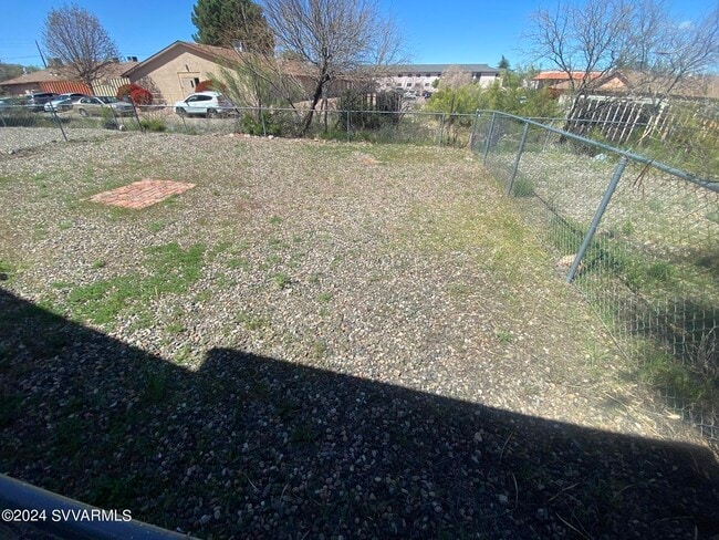Building Photo - 126 E Paula Cir
