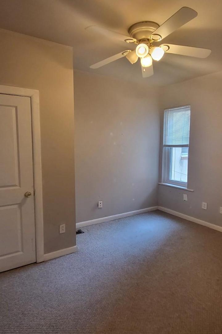 Building Photo - 524 N 33rd St