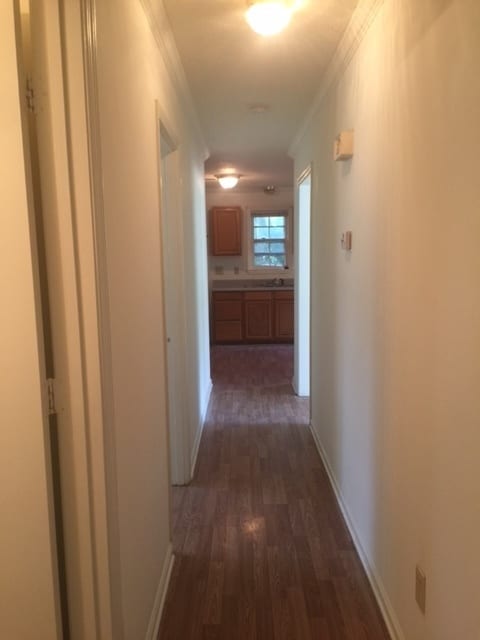 Building Photo - Adorable Three Bedroom Home