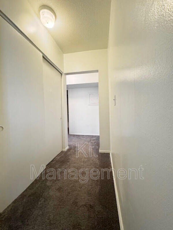 Building Photo - Charming 3-Bed Home with 1.5 Baths and 1,200 Sq Ft in West Toledo – $995/mo