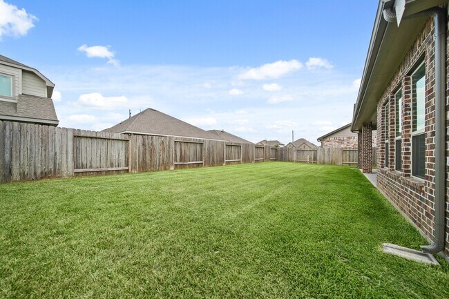 Building Photo - 2427 Madera Landing Ln