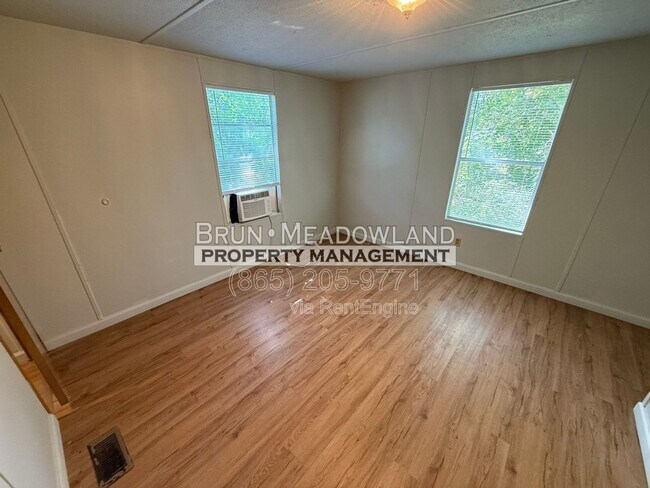 Building Photo - 424 Patterson Rd
