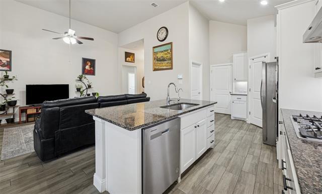 Building Photo - 11500 Royston St