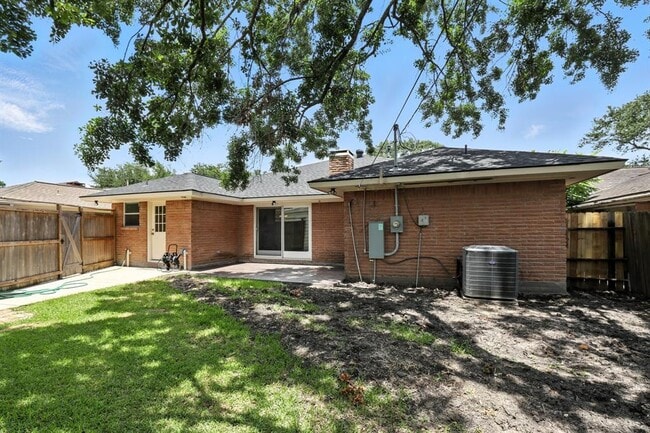 Building Photo - 9226 Kapri Ln