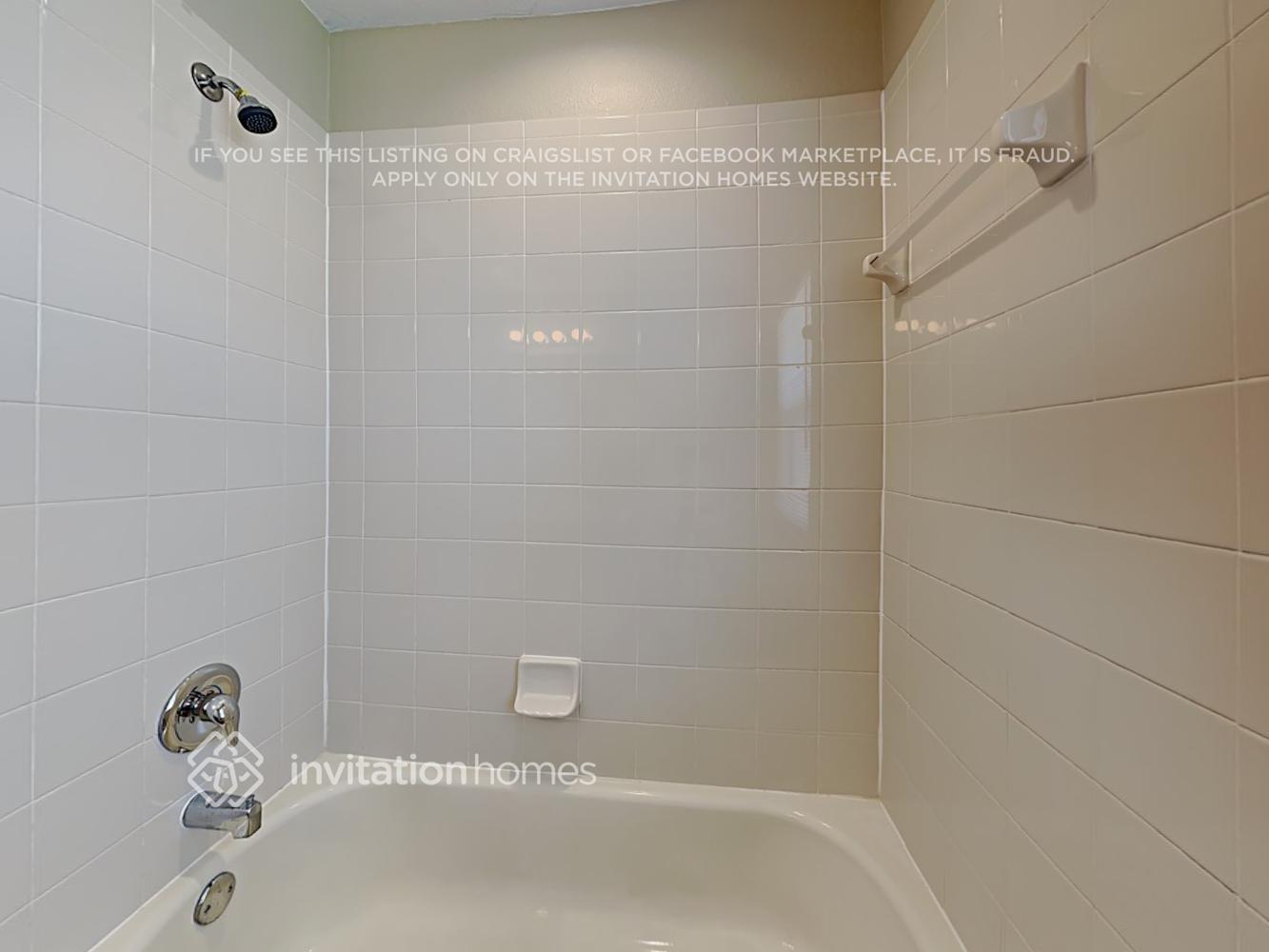 Building Photo - 142 Southampton Dr