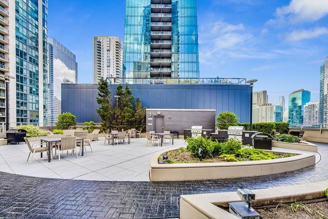 Building Photo - 420 E Waterside Dr