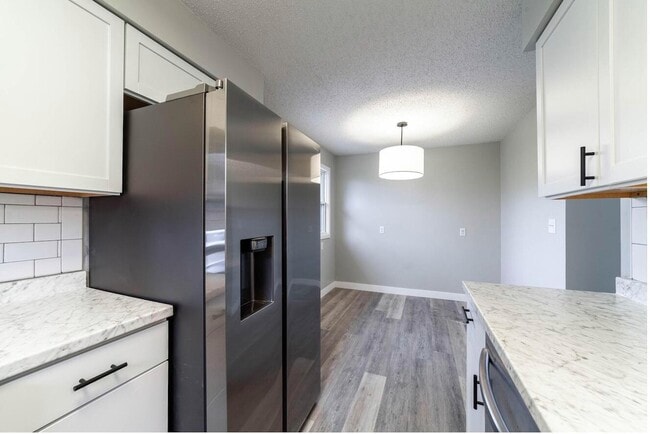 Building Photo - 3405 Balboa Ln
